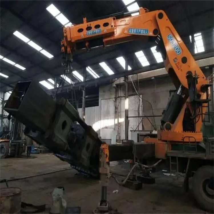 徐州云龙130吨折臂吊车出租吊机租赁附近电话